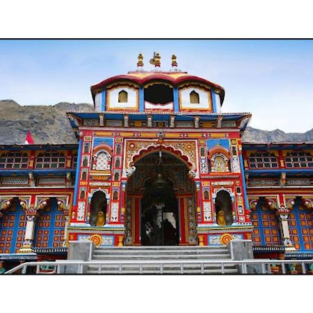 Hotel Kalash, Badrinath Exteriér fotografie