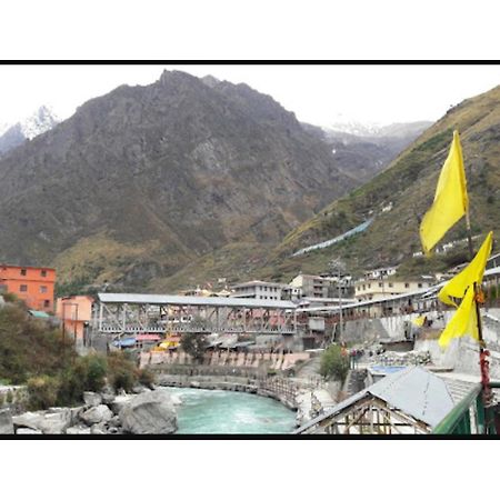 Hotel Kalash, Badrinath Exteriér fotografie