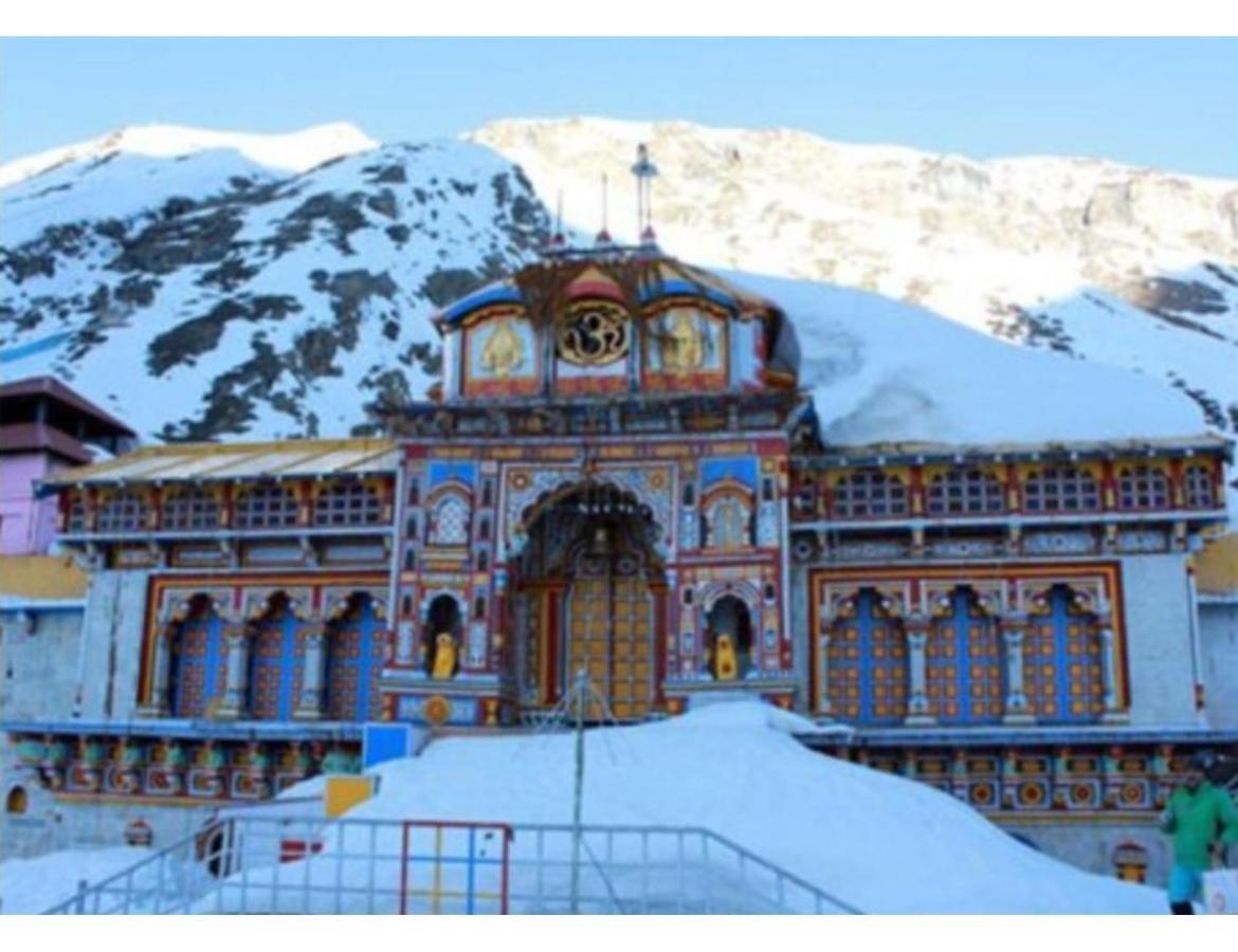 Hotel Kalash, Badrinath Exteriér fotografie